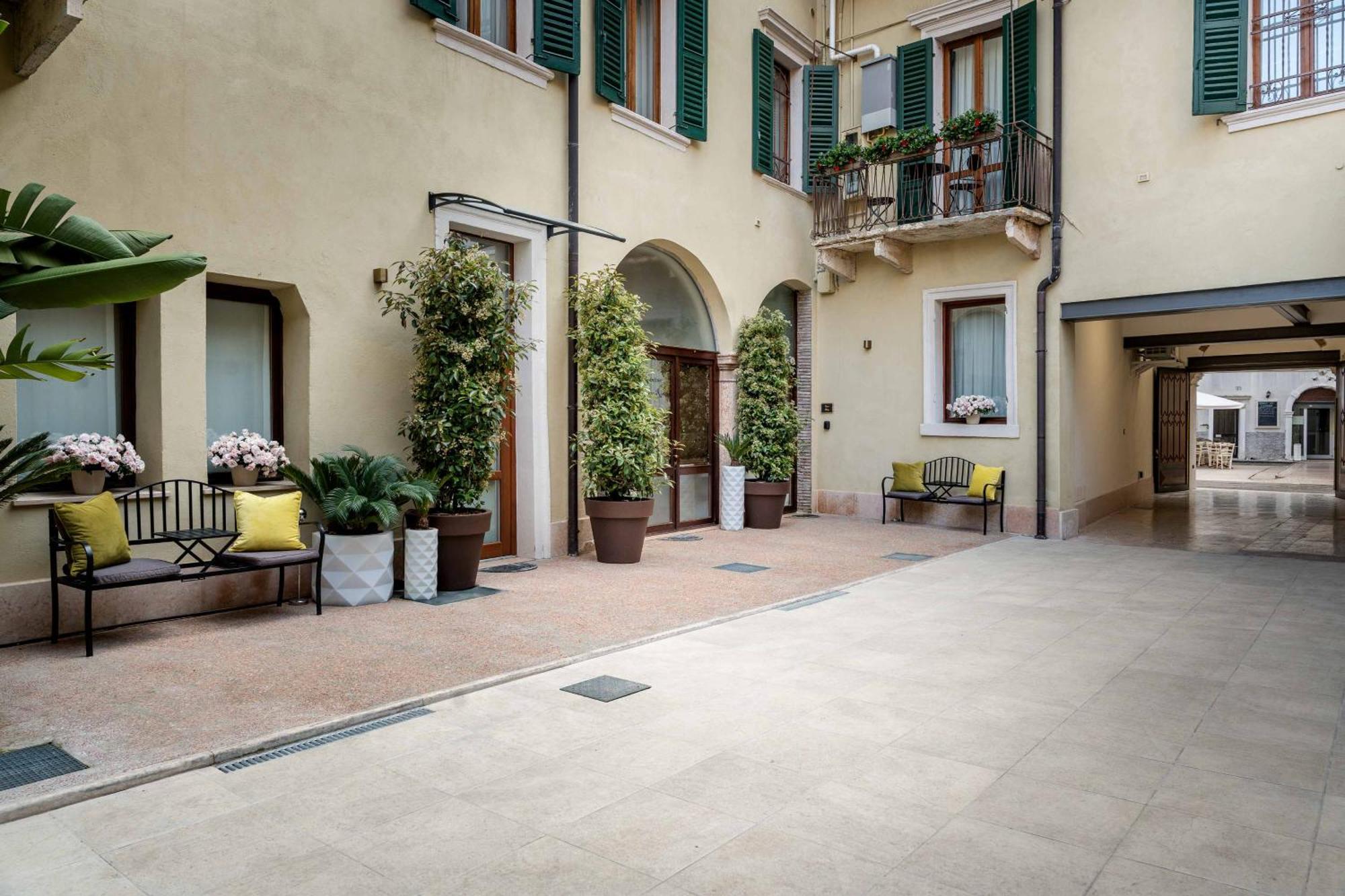 Apartamento Palazzo Ristori Verona Exterior foto