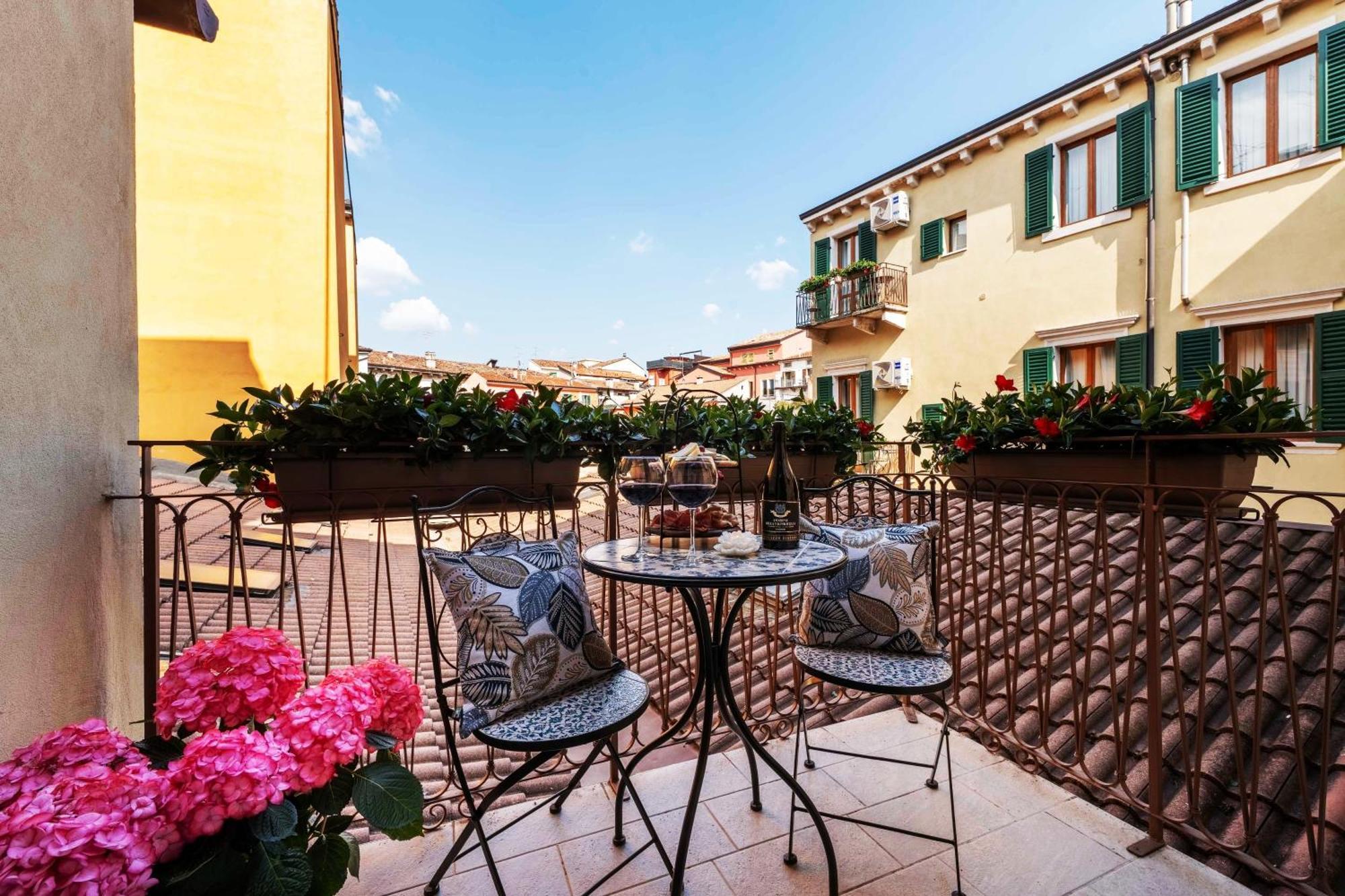 Apartamento Palazzo Ristori Verona Exterior foto